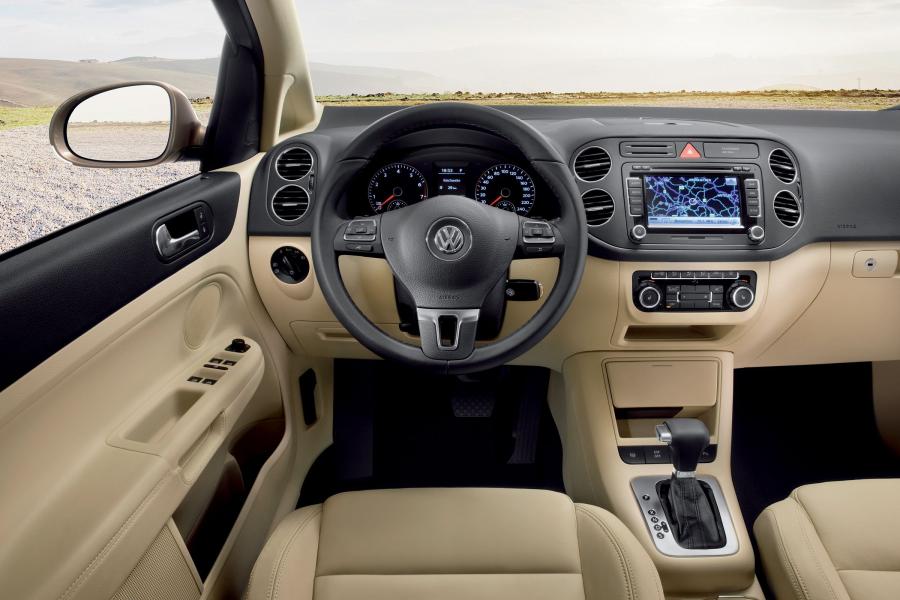  Volkswagen Golf Plus 2009 года  (фото 13 из 16)